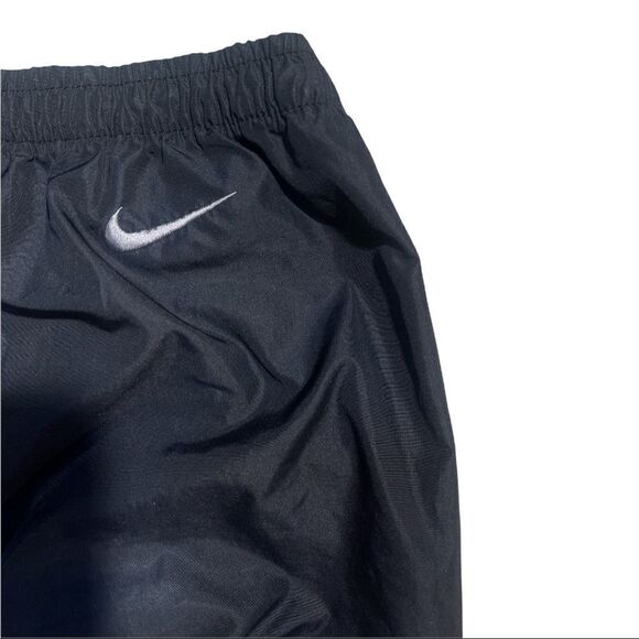 🔥‎ Vintage Nike 90s Nylon Track Pants 🏃‍♂️ Size M 🖤 Retro Windbreaker Vibes - Picture 6 of 6